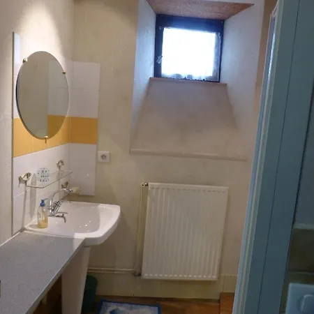 Apartment Le Logis De La Cour De Bretagne Au Port De Dinan *