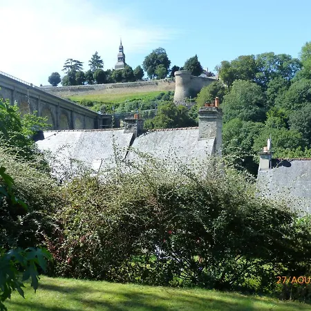 Le Logis De La Cour De Bretagne Au Port De Dinan Apartment *
